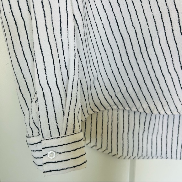 Gianni Bini Striped Wrap Long Sleeve Top Size Small - Picture 4 of 8